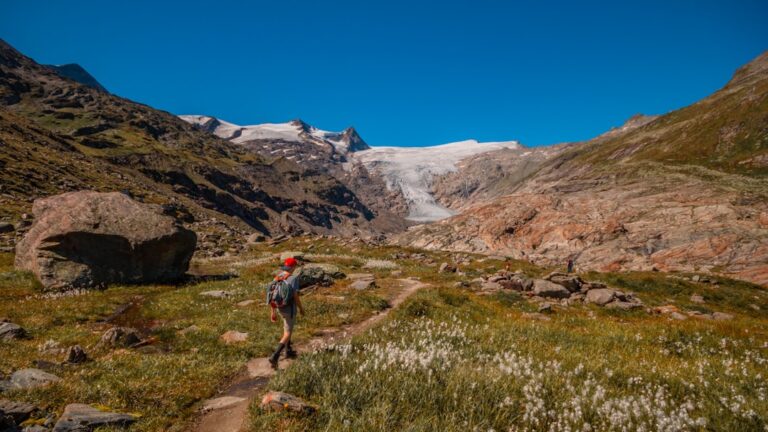 Top 10 Scenic Hiking Trails Around the World